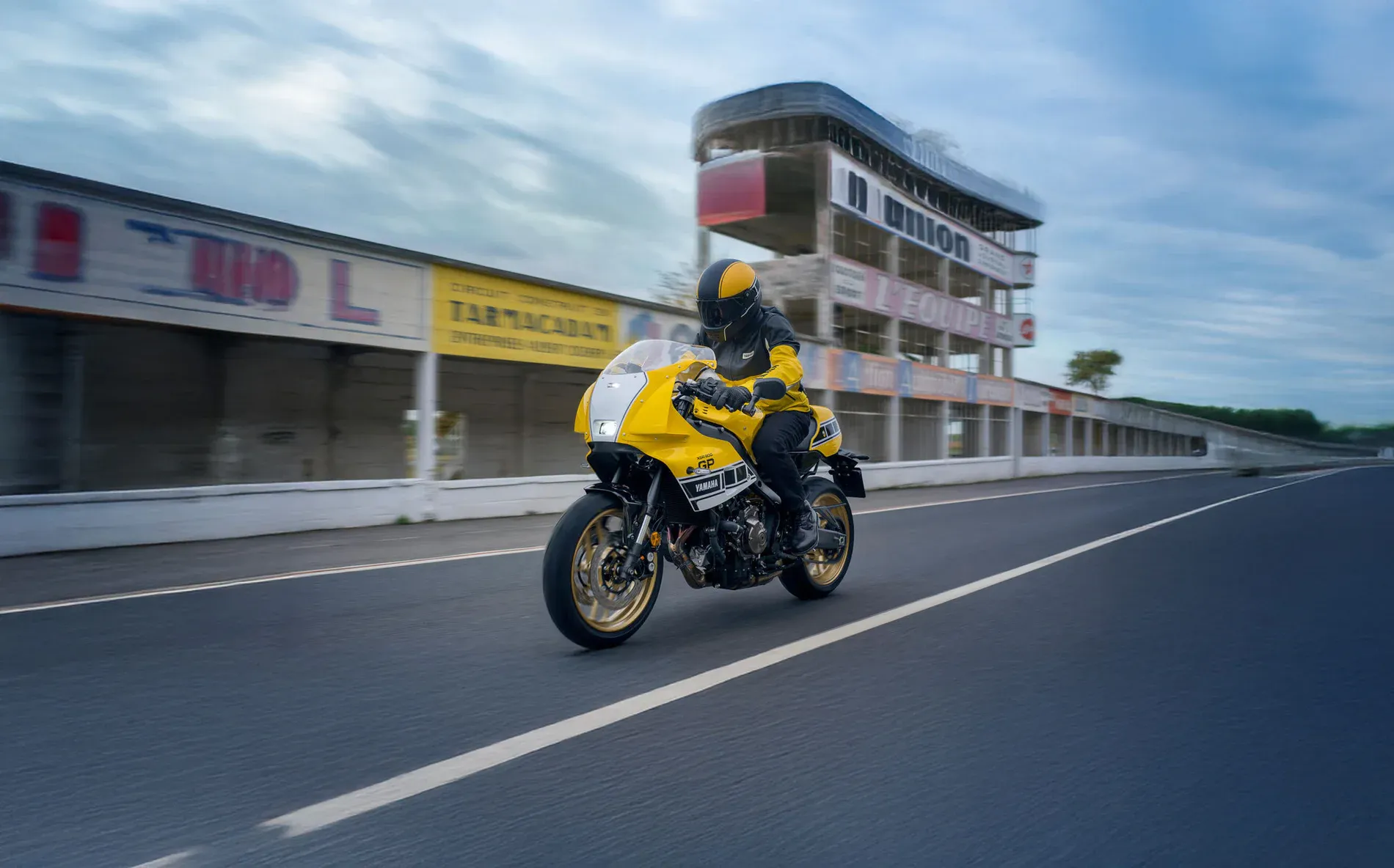 yamaha xsr 900 gp 2026 5